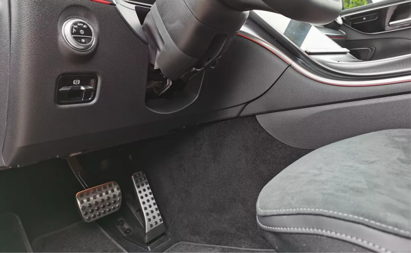 德國深度試駕新一代賓士C級:時代交叉品 德國深度試駕新一代賓士C級:時代交叉品