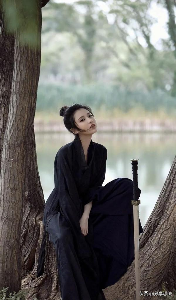 張慧雯古裝桌布