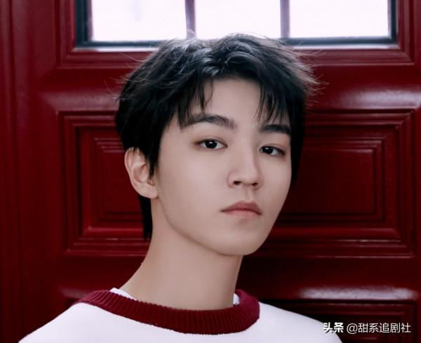 黃曉明離婚成大型玩梗現場,賓客變化大,三小隻如今獨當一面 黃曉明離婚成大型玩梗現場,賓客變化大,三小隻如今獨當一面