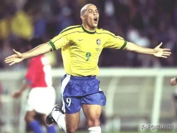 98年喬丹和大羅誰人氣更高？喬丹三連冠收尾，大羅則是滿街黃衫