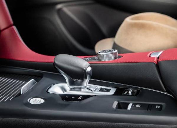 溜背造型比寶馬X4還帥,2.0T有272馬力,英菲尼迪QX55能否逆襲? 溜背造型比寶馬X4還帥,2.0T有272馬力,英菲尼迪QX55能否逆襲?