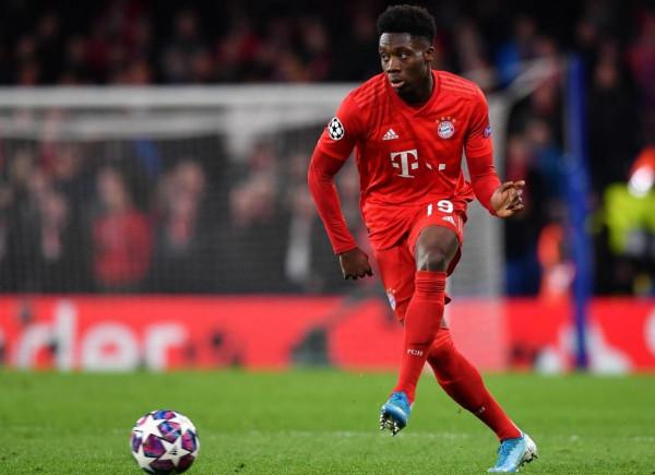 德轉列35歲+球員PKU21球員五人陣，曼聯兩邊都有，老將大斗新星