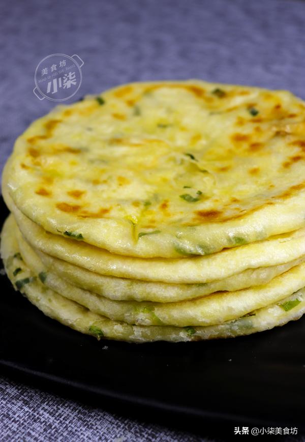 蔥油餅這樣做，真的是太香了，一週吃7次都不膩，詳細做法教會你