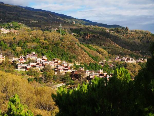 大渡河畔的川西世外桃源，被評為一生中必去古鎮，盛產美人