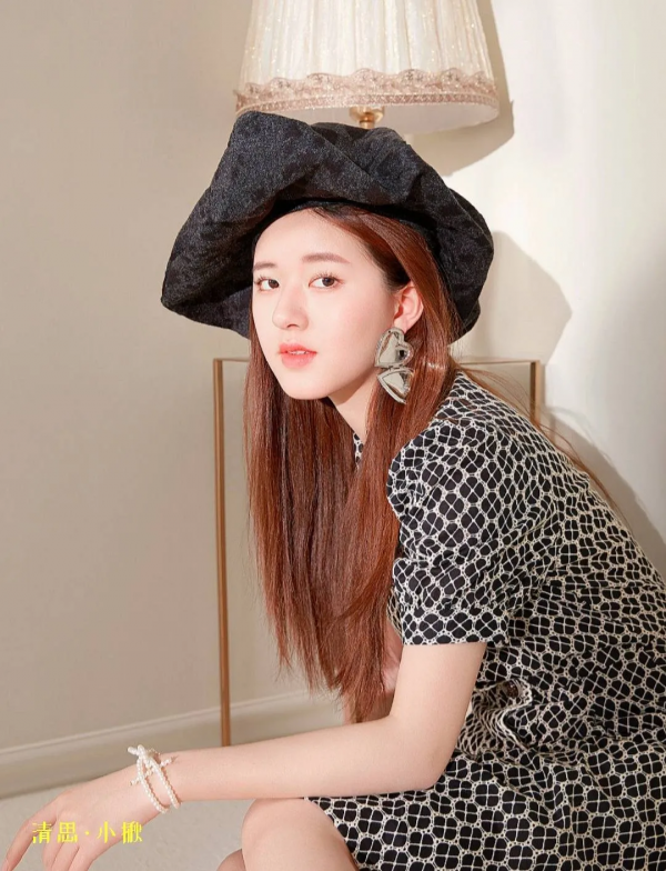 天吶！迪麗熱巴怎麼突然變醜了？​