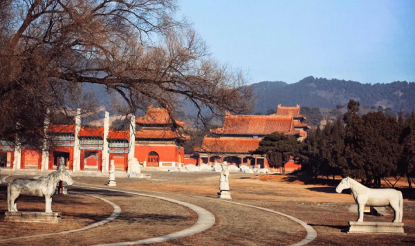 大清帝王，被埋了