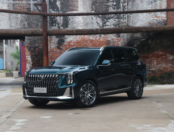 5米長國產大七座，隨便開才7個油，氣場不輸漢蘭達