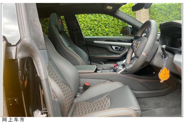 SUV的外形超跑的靈魂,搭4.0T V8引擎!蘭博基尼首款SUV實拍 SUV的外形超跑的靈魂,搭4.0T V8引擎!蘭博基尼首款SUV實拍