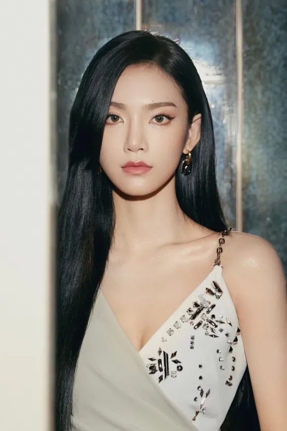 迪麗熱巴式清冷美人妝，普通人竟然也能擁有？