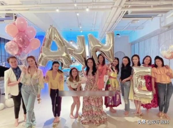 千億媳婦徐子淇為好友慶生!11位名媛出席,李嘉欣疑被踢出局 千億媳婦徐子淇為好友慶生!11位名媛出席,李嘉欣疑被踢出局