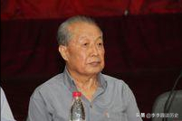 十五歲參加革命，出任司法部部長的他，是當之無愧的“法學之父”