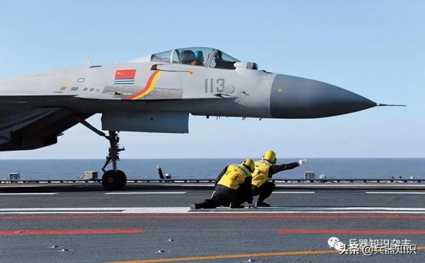 七彩航母 圖說“遼寧”艦