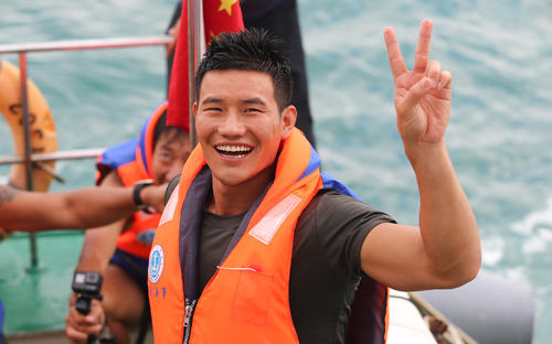 曝謝孟偉賣2套房抵稅，稅款金額或超過1億，網友怒批明星網紅