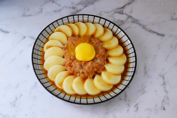 快過年了，飯桌上必備的3道蒸菜，寓意吉祥，學會人人誇你是大廚