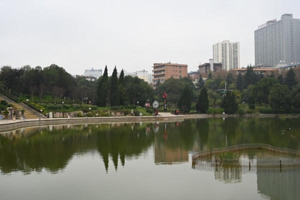 冬天的龍潭公園景色迷人