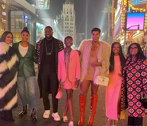 魔術師“兒子”合影瓦妮莎母女，身穿皮草短靴同框神似一家三口