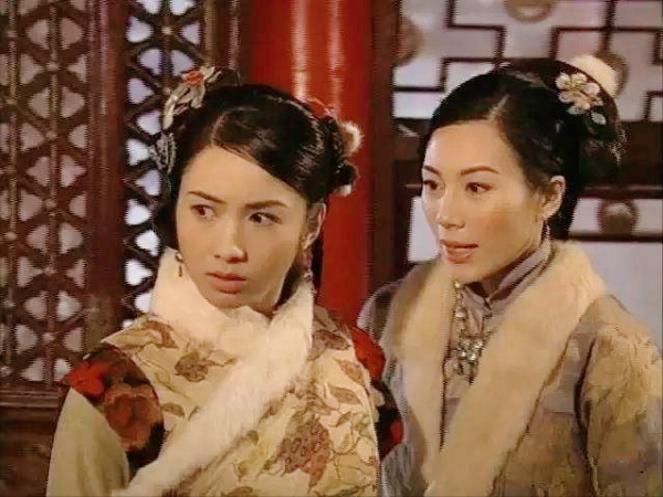 當女明星撞衫時，林心如次次都輸，52歲的陳紅卻贏了32歲的景甜