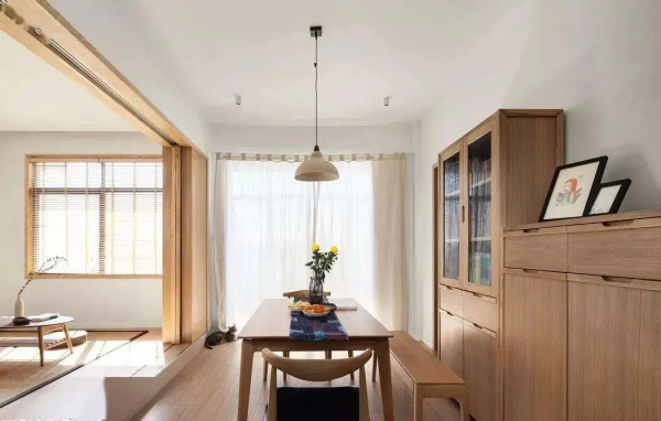 這樣的原木風，美的就像世外桃源