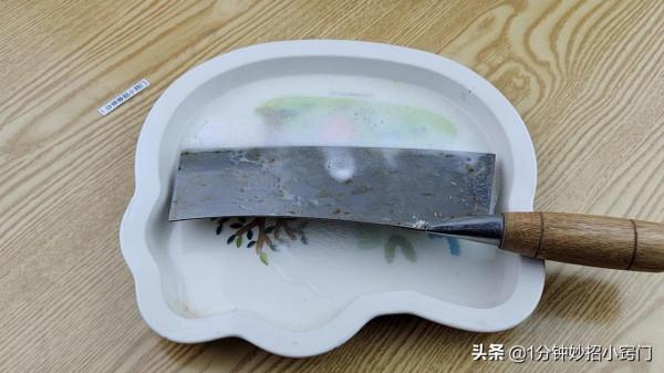 菜刀不管有多鈍，教你一招，不用磨刀石，菜刀快速恢復鋒利