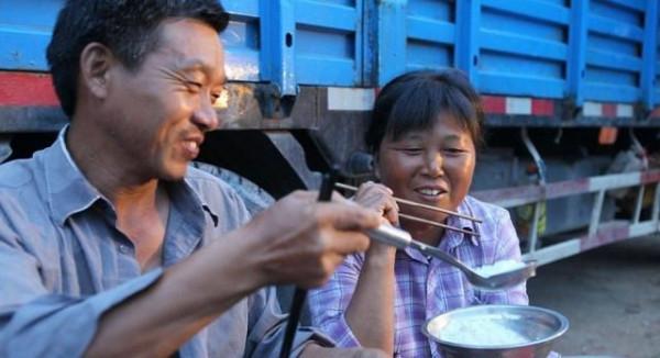 43歲的王軍,唯一的願望,就是希望自己的妻子一個人能夠好好的 43歲的王軍,唯一的願望,就是希望自己的妻子一個人能夠好好的