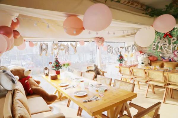 浣熊C位出道,牛排紅酒地道,這家餐廳有點味道~ 浣熊C位出道,牛排紅酒地道,這家餐廳有點味道~