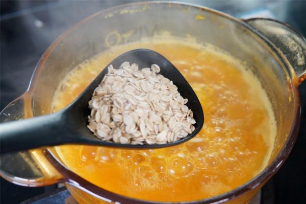 天涼了，早餐有條件多喝“元氣粥”，每週煮幾次，舒服安康好過秋