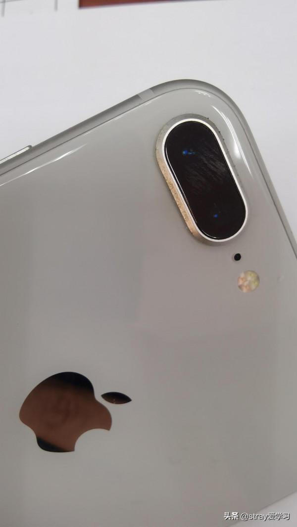 歲月無聲，一代經典，蘋果iPhone8Plus，還有多少人在堅守它呢