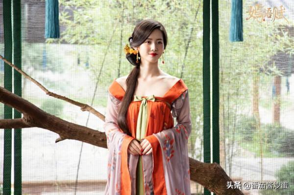 《嫣語賦》劇組審美線上，女演員顏值高，花魁娘子姿色不俗啊