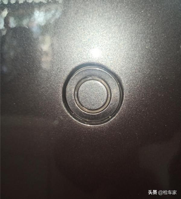 才開兩年的寶馬X5幾乎撞報廢,精修之後賣65萬,驗車師差點看走眼 才開兩年的寶馬X5幾乎撞報廢,精修之後賣65萬,驗車師差點看走眼