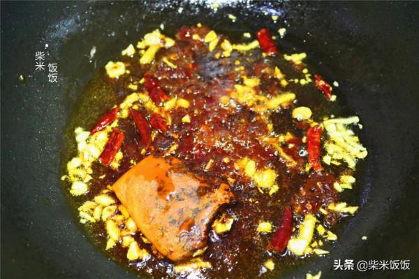 冬天適合吃這菜，多種食材煮一鍋，熱氣騰騰，鮮香開胃吃不夠