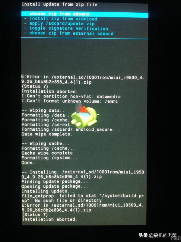2022年還有年輕人在用功能機！難道用不起智慧機？網友：格局小了