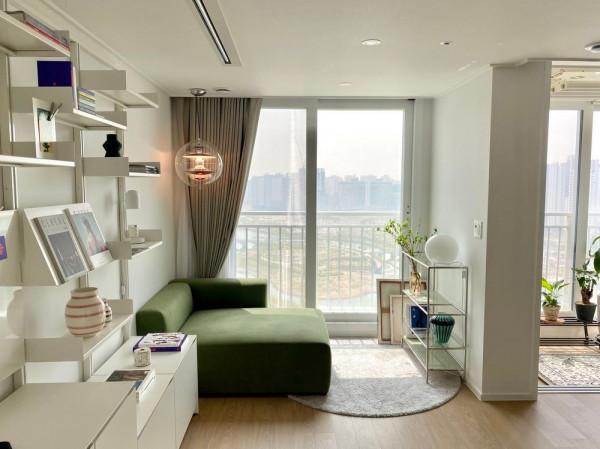 我有經濟實力也想住大平層，像這對新婚夫妻一樣，打通4房只留1房