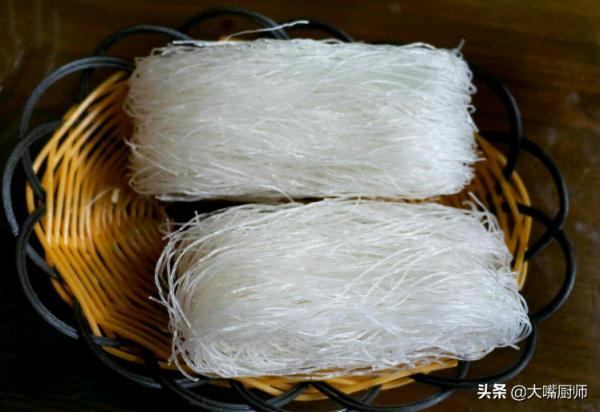 吃麻辣燙，記住6選1不選，好吃營養還不壓秤，老闆也誇你“會吃”