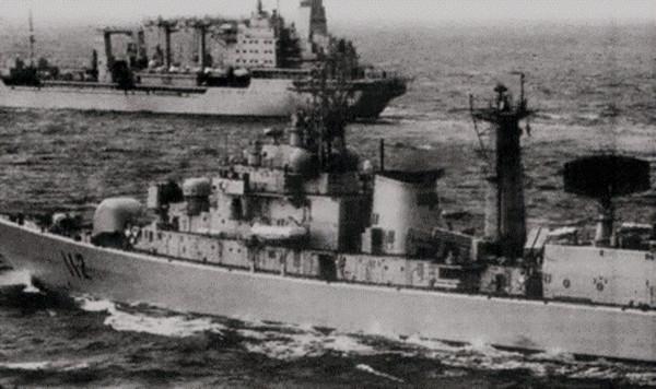 抗日戰爭中,日本軍艦被一個普通中國鉗工鑿沉,轟動上海灘 抗日戰爭中,日本軍艦被一個普通中國鉗工鑿沉,轟動上海灘