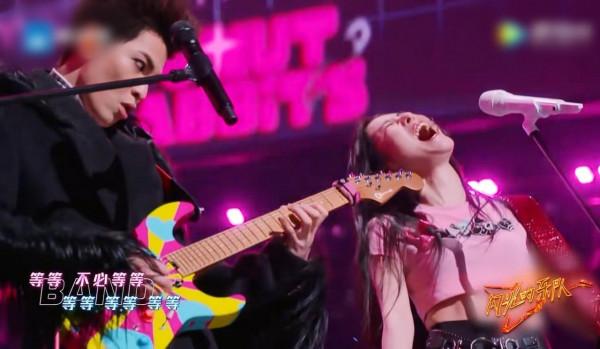 《閃光的樂隊》第四期聚齊《好聲音》冠亞季殿軍，差距一目瞭然