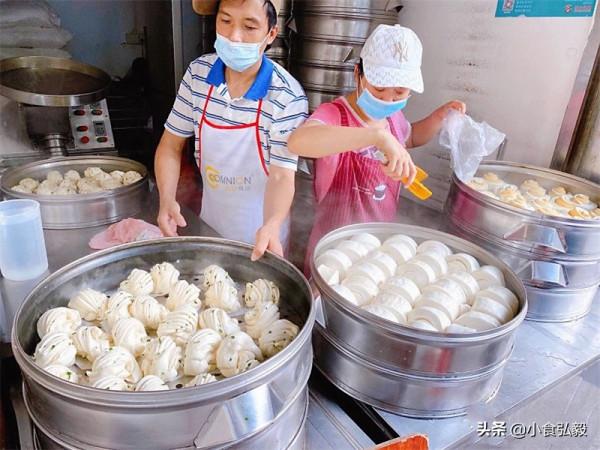 廣東珠海開了13年的饅頭王，顧客一次買100個，一天賣上1000個
