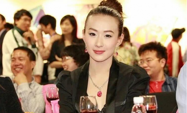 廣東23歲女孩,“臨危受命”接手父親家業,掌管鉅額資本 廣東23歲女孩,“臨危受命”接手父親家業,掌管鉅額資本