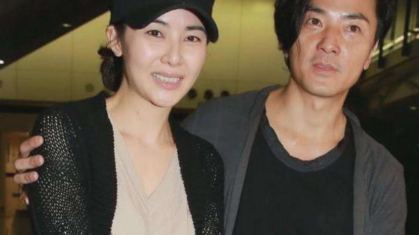 蒙嘉慧鄭伊健:日本閃婚,酒席只有7桌,每桌放一個平板看婚紗照 蒙嘉慧鄭伊健:日本閃婚,酒席只有7桌,每桌放一個平板看婚紗照