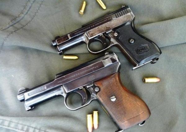 這十把手槍曾是“名將”的配槍，每一把都是軍工的傑作