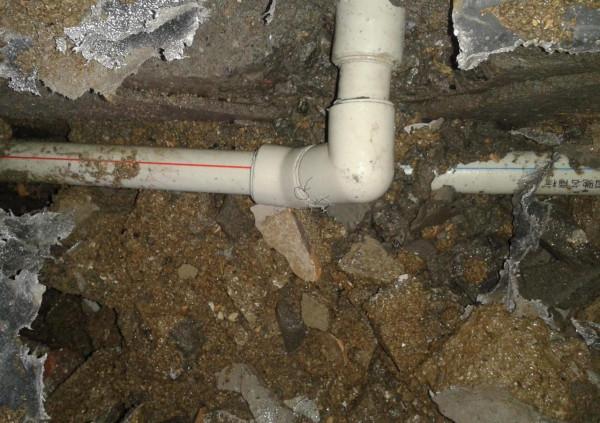 水電走頂,是裝修公司的“陷阱”,還是行業標準?聽聽工頭說的話 水電走頂,是裝修公司的“陷阱”,還是行業標準?聽聽工頭說的話