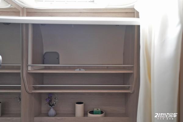 體驗法式浪漫，最大總質量1&period;2噸！卡萊爾ANTARES STYLE 390拖掛房車