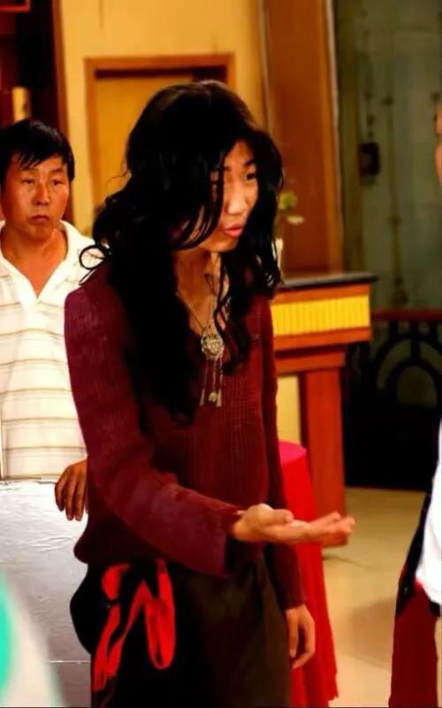 我被父母養成河南第一懶人：7歲不會走路，吃飯靠喂23歲自己餓死