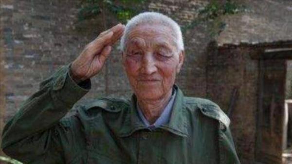 1988年,雲南83歲老兵走出深山,逢人就問:日本人打到哪裡了? 1988年,雲南83歲老兵走出深山,逢人就問:日本人打到哪裡了?