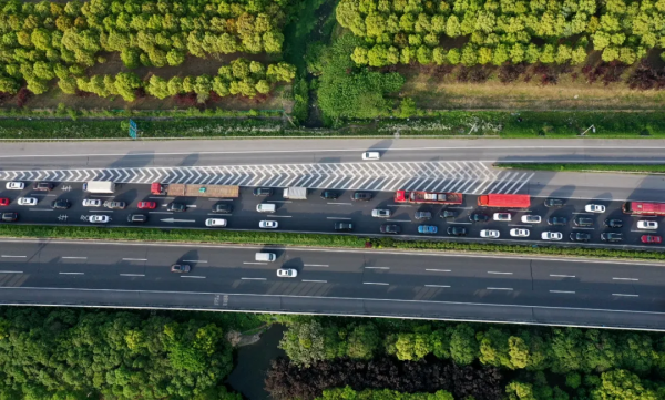 國慶假期免費時段前上高速交費嗎？ETC如何免費？官方解答來了