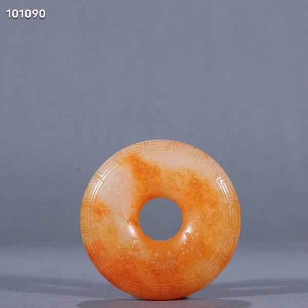 舊藏 和田玉吉祥八寶平安扣規格：高直徑5.9cm高1.3cm重89g