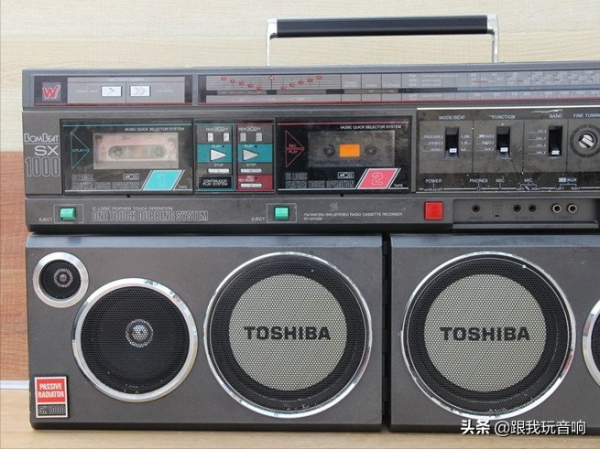 日本進口收音機、錄音機，東芝公司RT-sx1000行動式音響