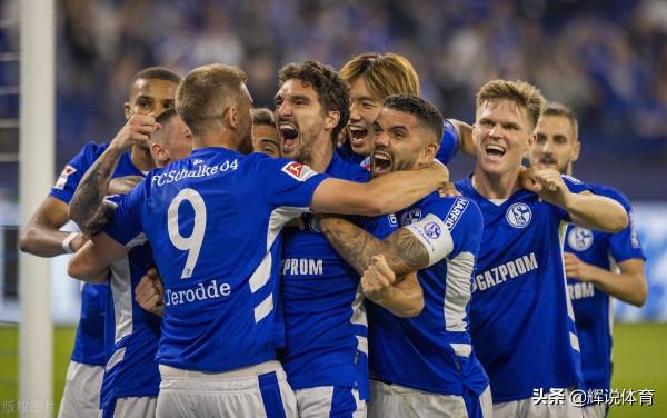 歐洲足壇深陷財務危機的俱樂部真不少,它們可以安然度過難關嗎? 歐洲足壇深陷財務危機的俱樂部真不少,它們可以安然度過難關嗎?