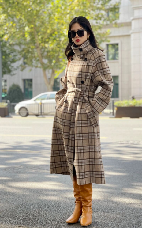 長筒靴不好搭配？那是你沒遇到這4件上衣，這樣穿上氣場全開