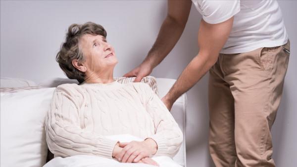 52歲住家保姆傾述：我在做保姆時，與僱主產出愛的火花