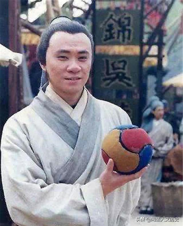 揭秘水滸傳：高俅為什麼能當上太尉，僅僅是因為踢得一腳好球嗎？